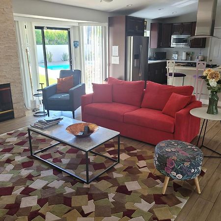Beautiful Palm Springs Home Large Private Yard Luaran gambar