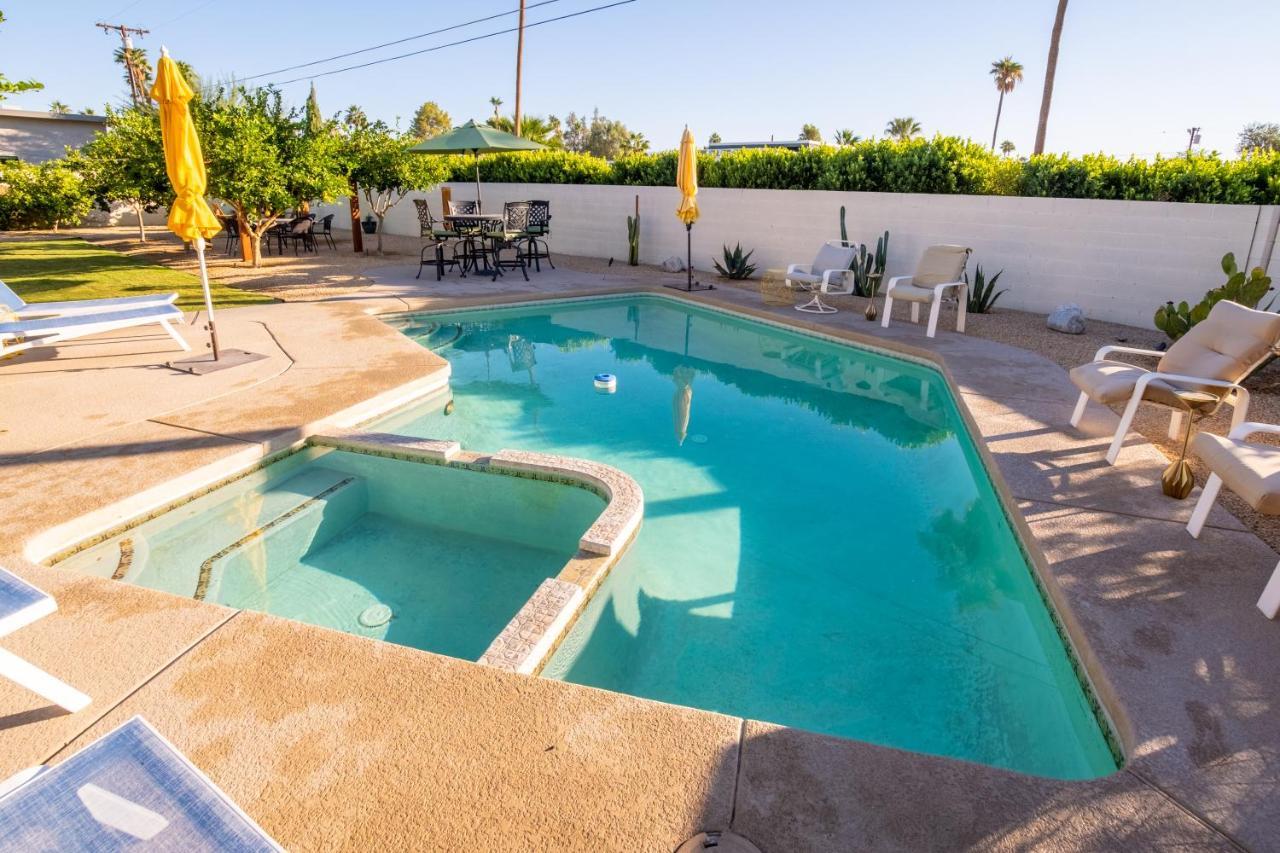 Beautiful Palm Springs Home Large Private Yard Luaran gambar