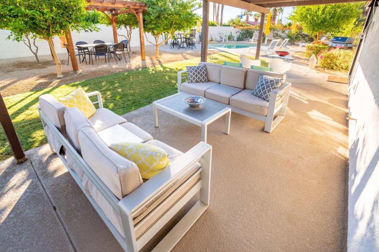 Beautiful Palm Springs Home Large Private Yard Luaran gambar