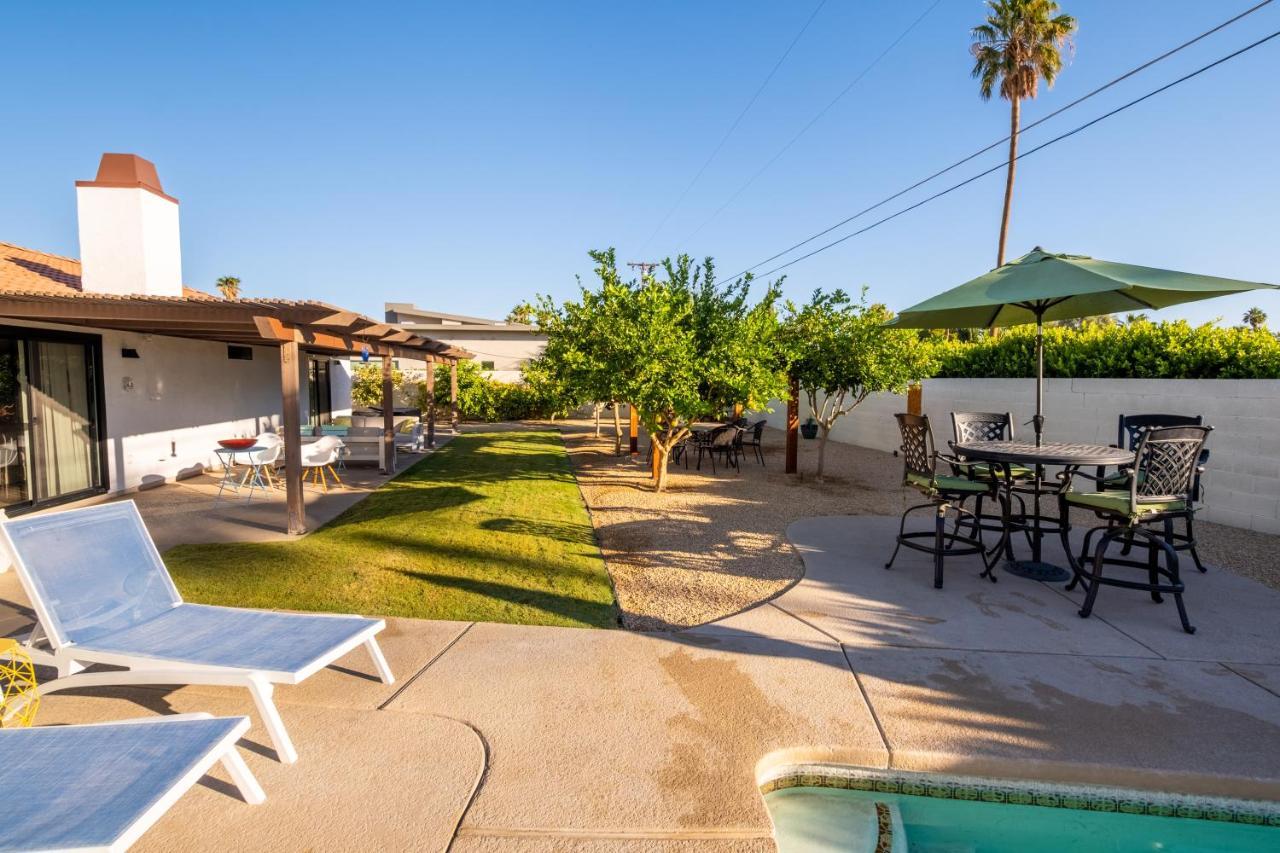 Beautiful Palm Springs Home Large Private Yard Luaran gambar