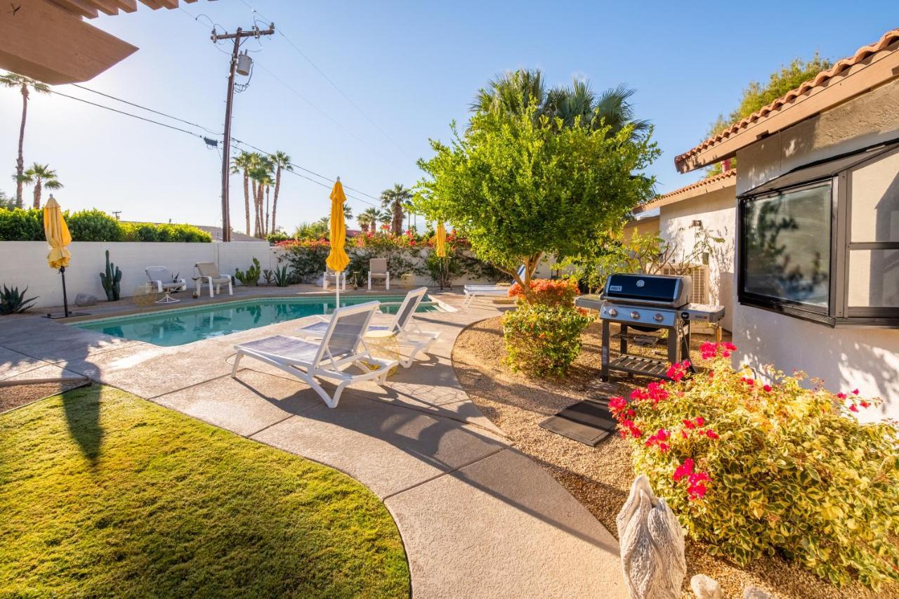 Beautiful Palm Springs Home Large Private Yard Luaran gambar